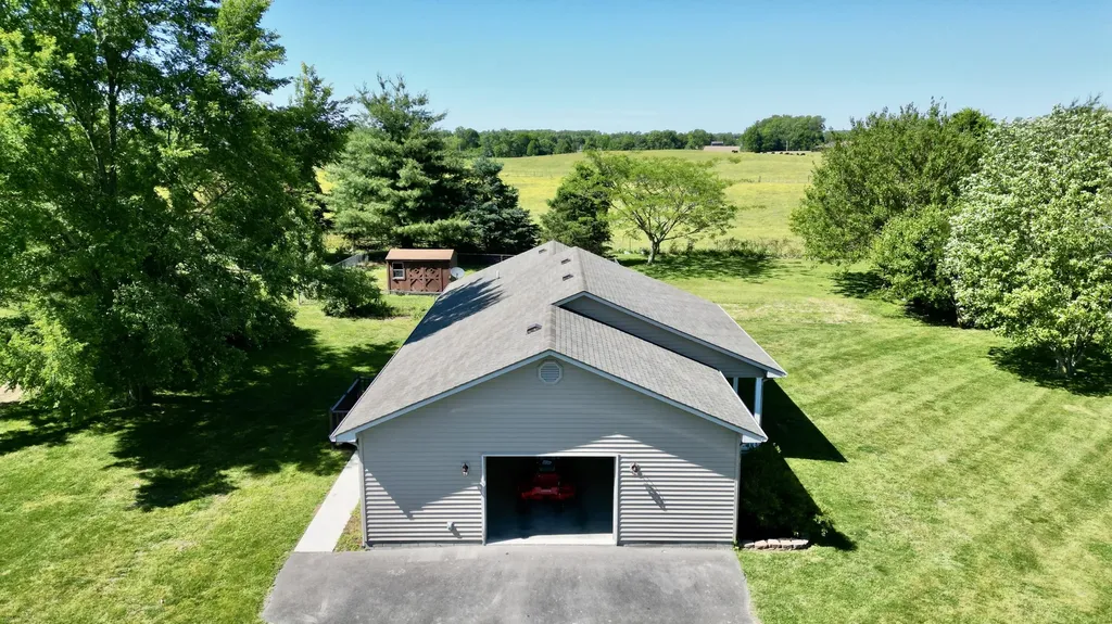 44 Windswept Lane Russell Springs KY 42642