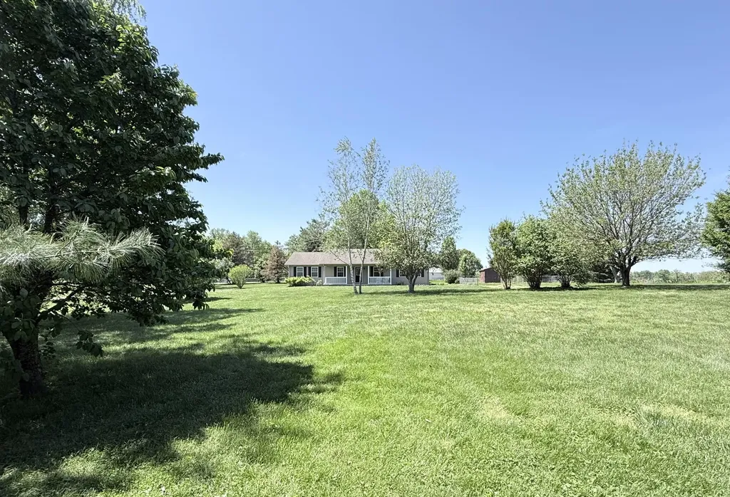 44 Windswept Lane Russell Springs KY 42642