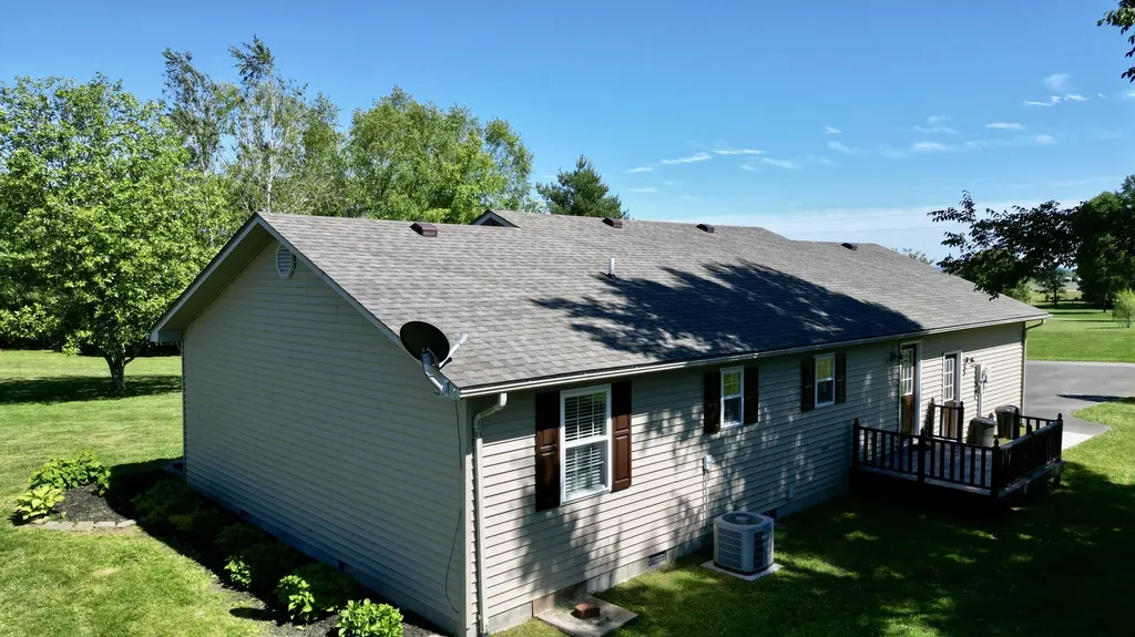44 Windswept Lane Russell Springs KY 42642