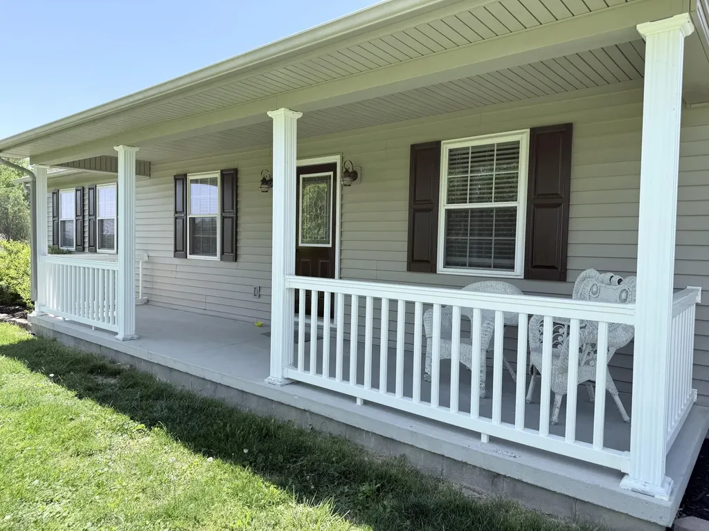 44 Windswept Lane Russell Springs KY 42642