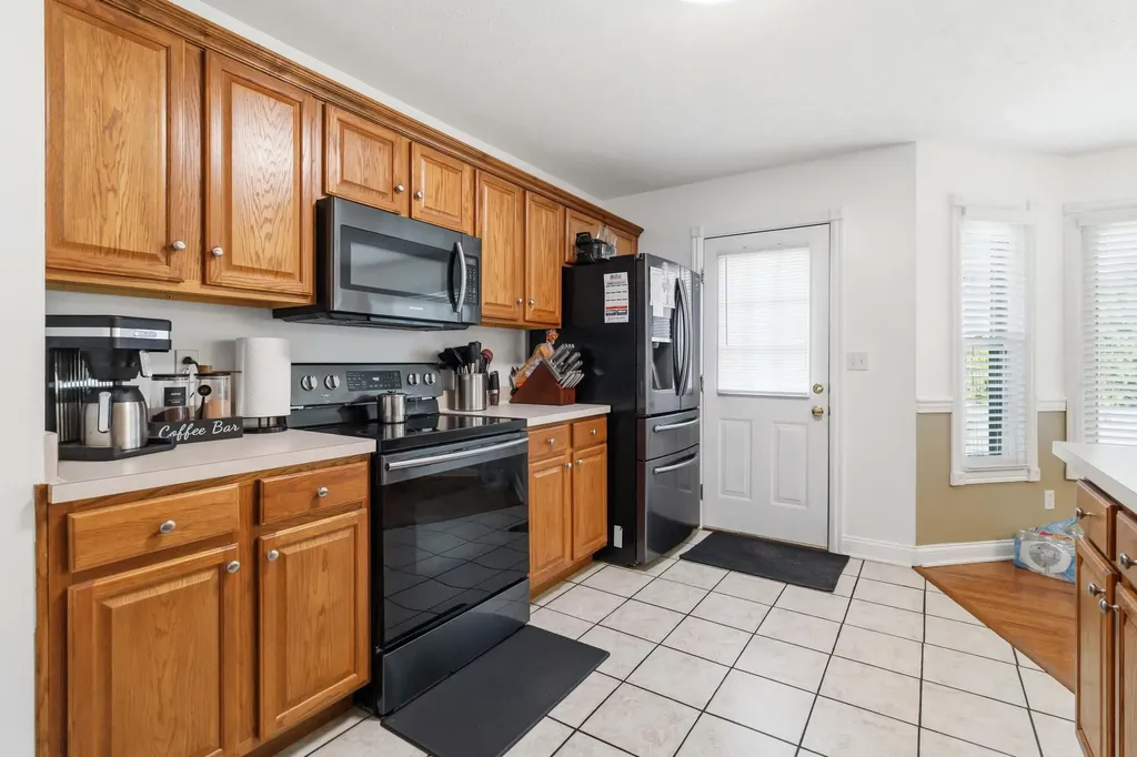 133 Fox Tail Lane Frankfort KY 40601