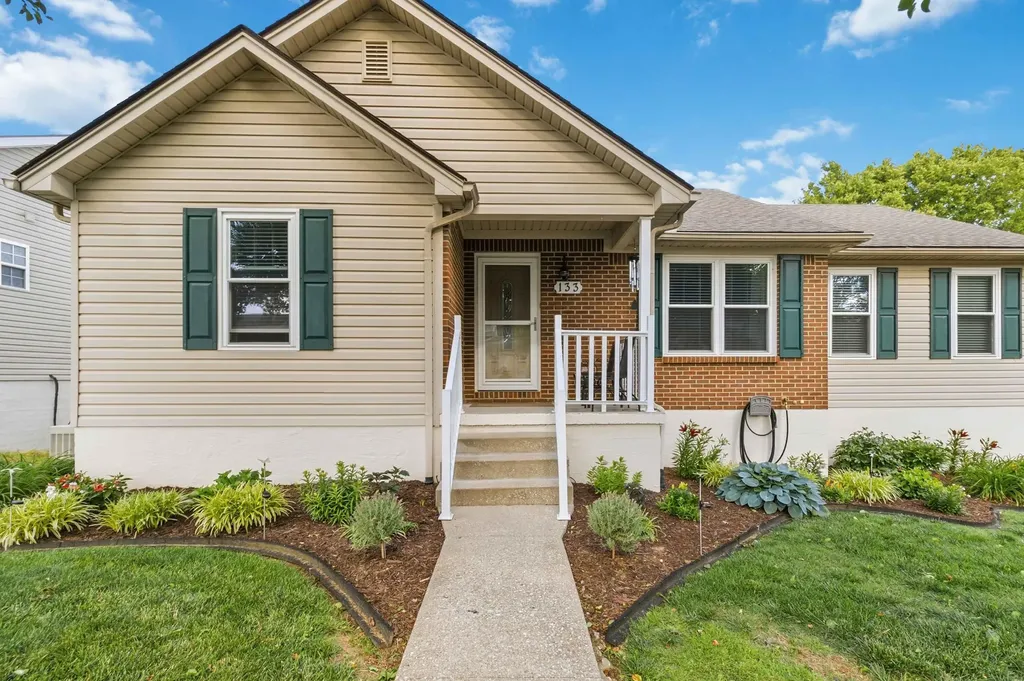 133 Fox Tail Lane Frankfort KY 40601