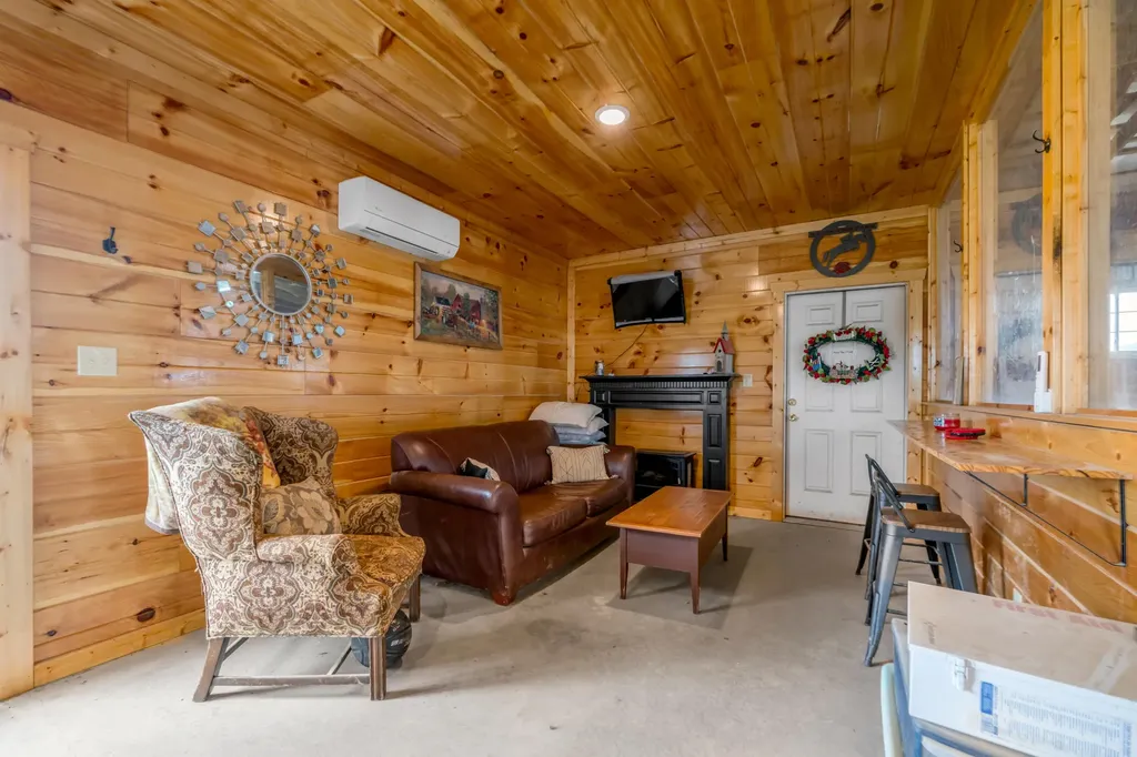2900 Winchester Road Paris KY 40361