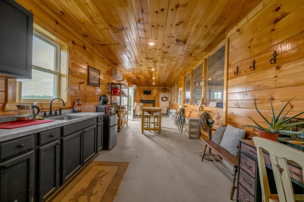 2900 Winchester Road Paris KY 40361