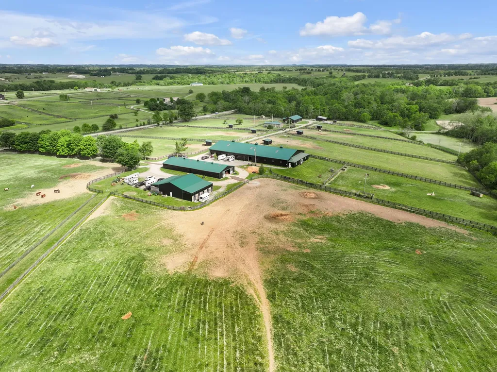 2900 Winchester Road Paris KY 40361