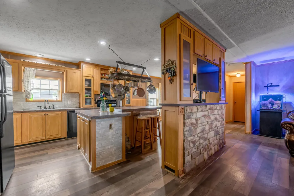 2900 Winchester Road Paris KY 40361