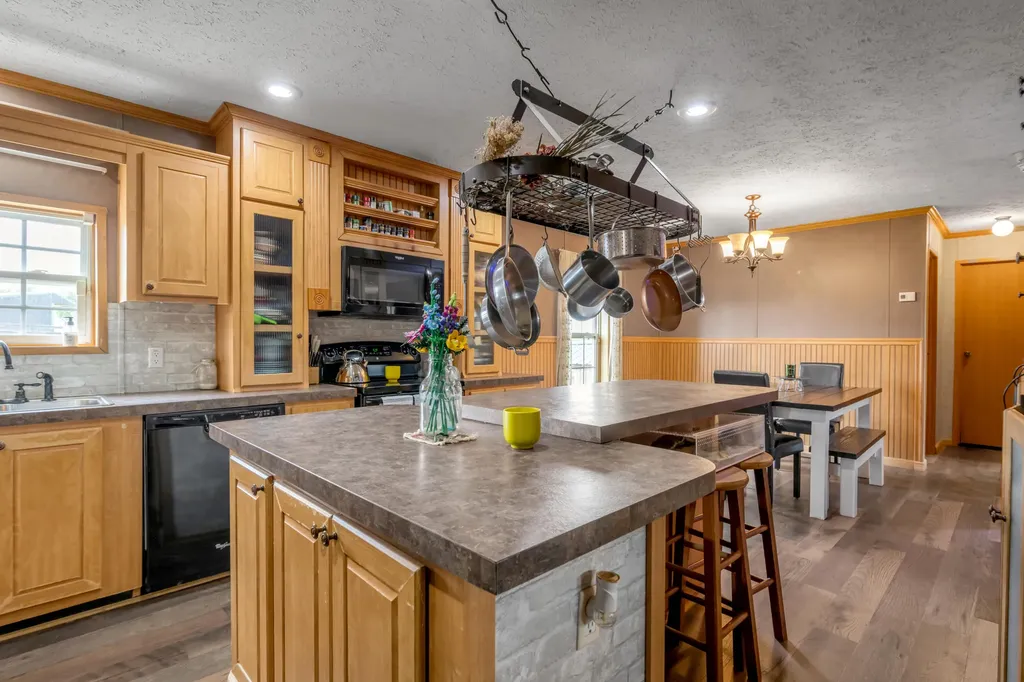 2900 Winchester Road Paris KY 40361