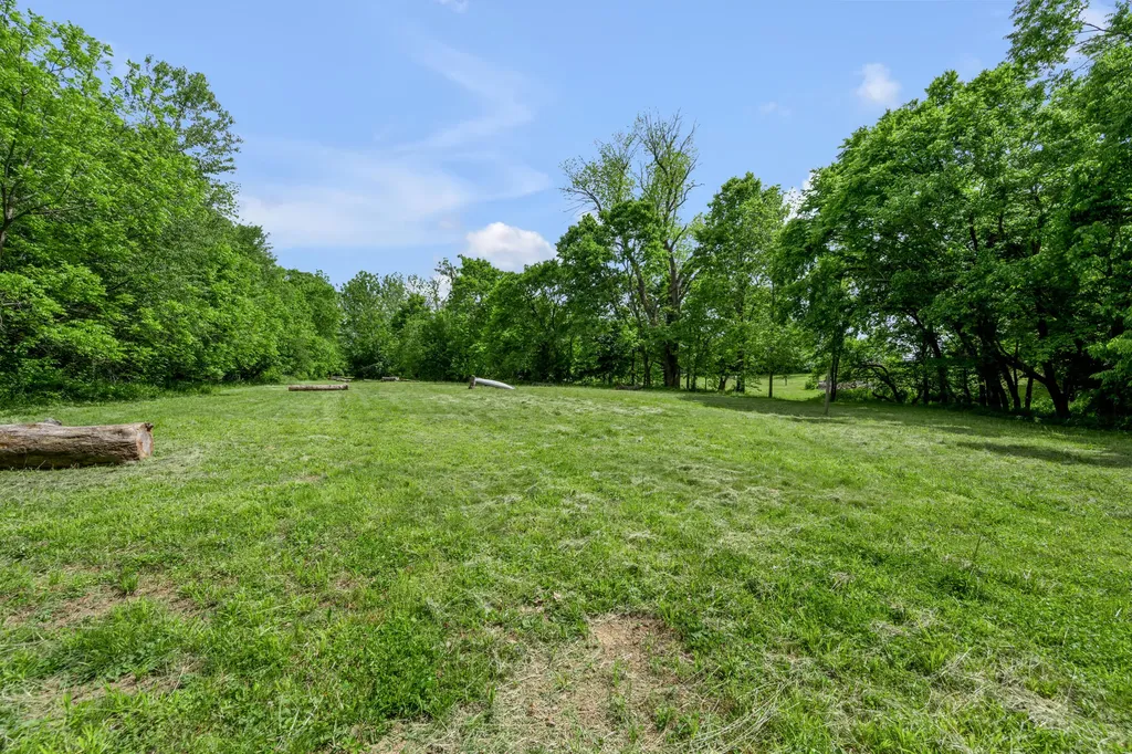 2900 Winchester Road Paris KY 40361