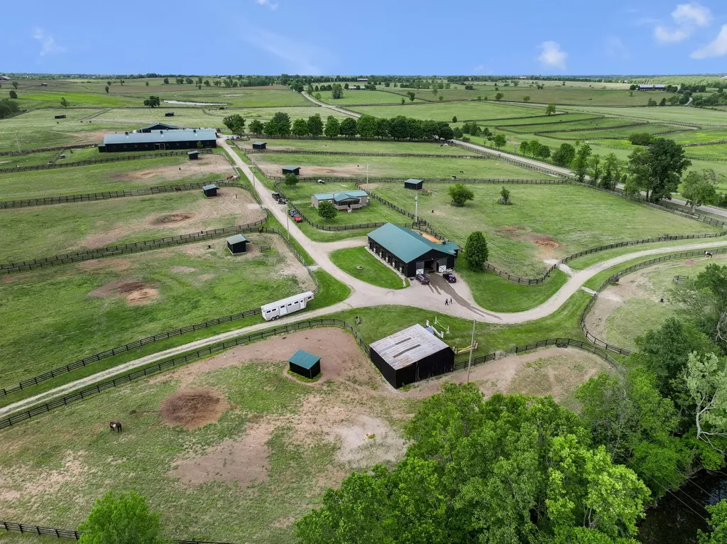 2900 Winchester Road Paris KY 40361