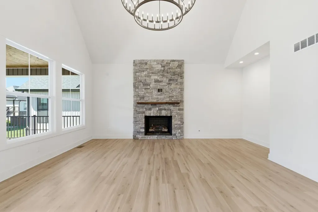 730 Azalea Lane Versailles KY 40383