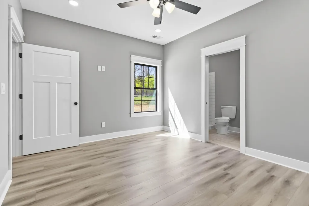 150 Harrods Glen Harrodsburg KY 40330