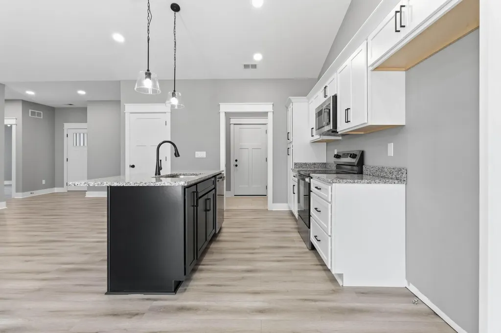 150 Harrods Glen Harrodsburg KY 40330