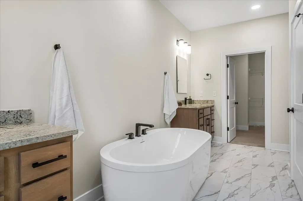 200 Maple Lawn Circle Nicholasville KY 40356