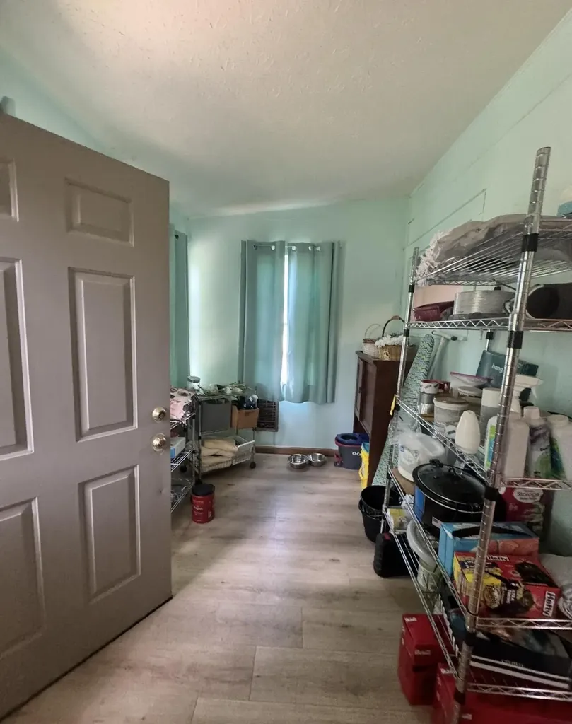 736 E Lakeshore Drive Burnside KY 42519