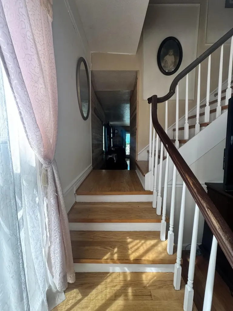 736 E Lakeshore Drive Burnside KY 42519