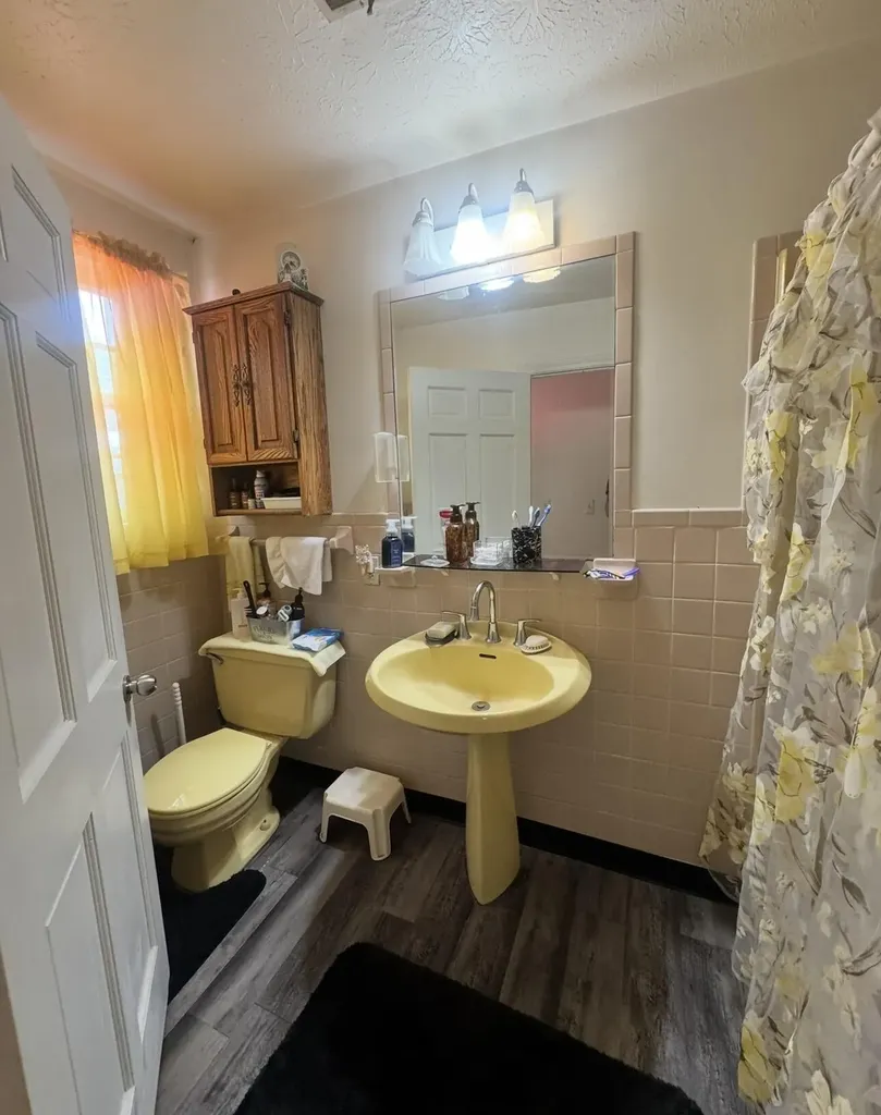 736 E Lakeshore Drive Burnside KY 42519
