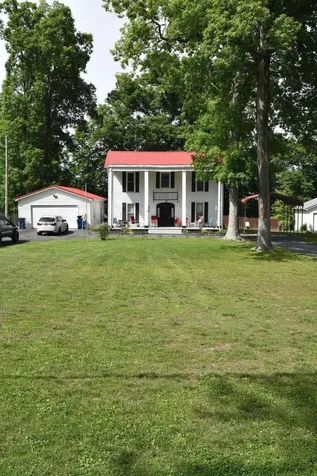 736 E Lakeshore Drive Burnside KY 42519