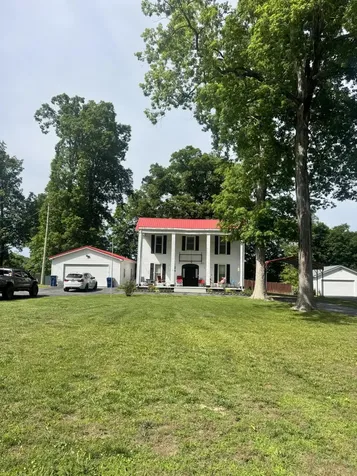 736 E Lakeshore Drive Burnside KY 42519