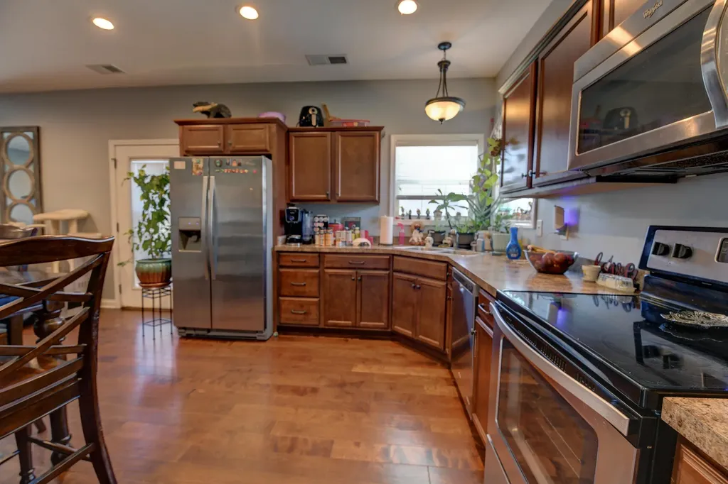 617 Fairfax Lane Richmond KY 40475