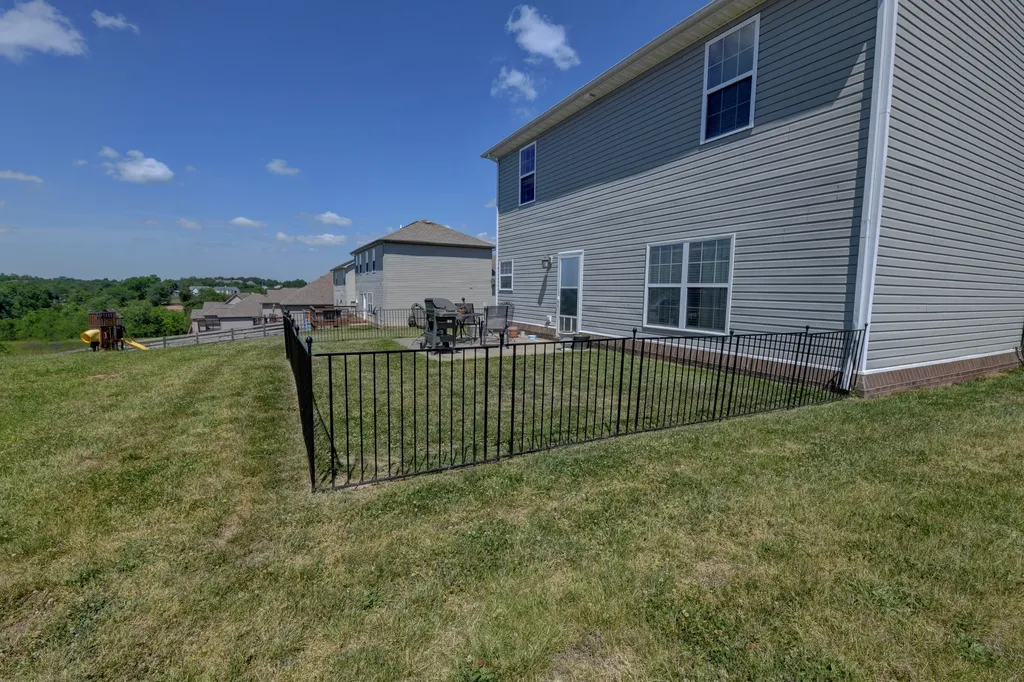 617 Fairfax Lane Richmond KY 40475