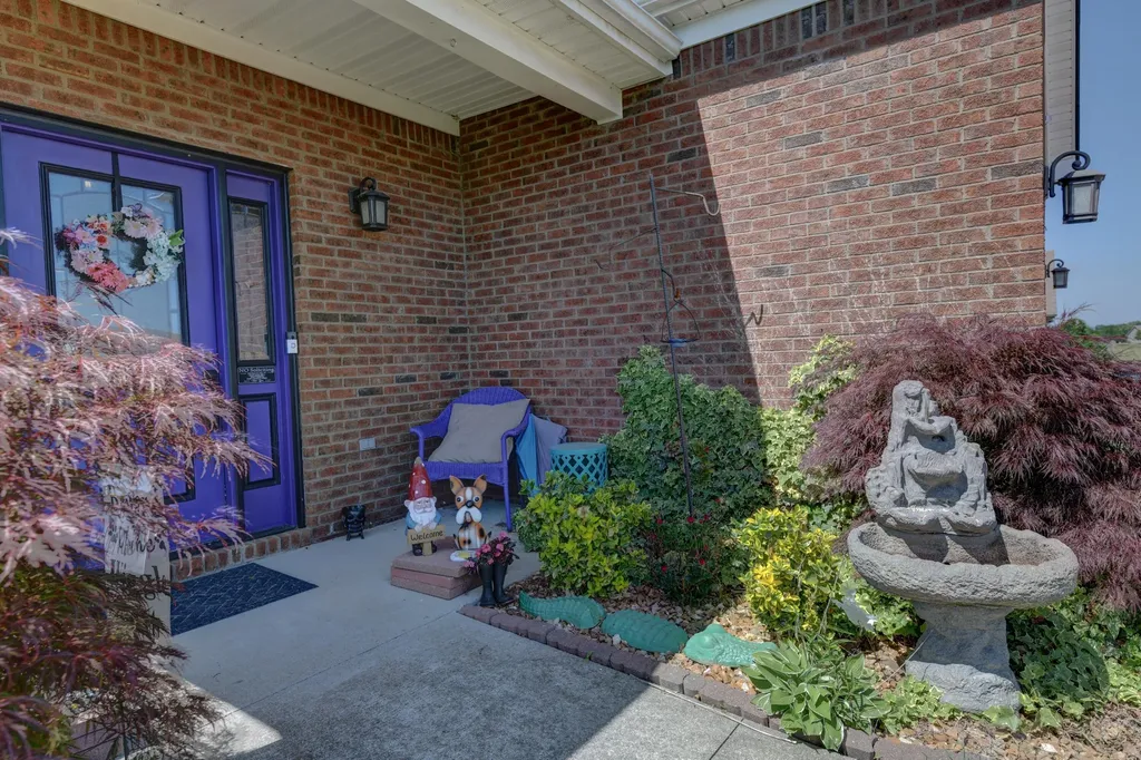 617 Fairfax Lane Richmond KY 40475