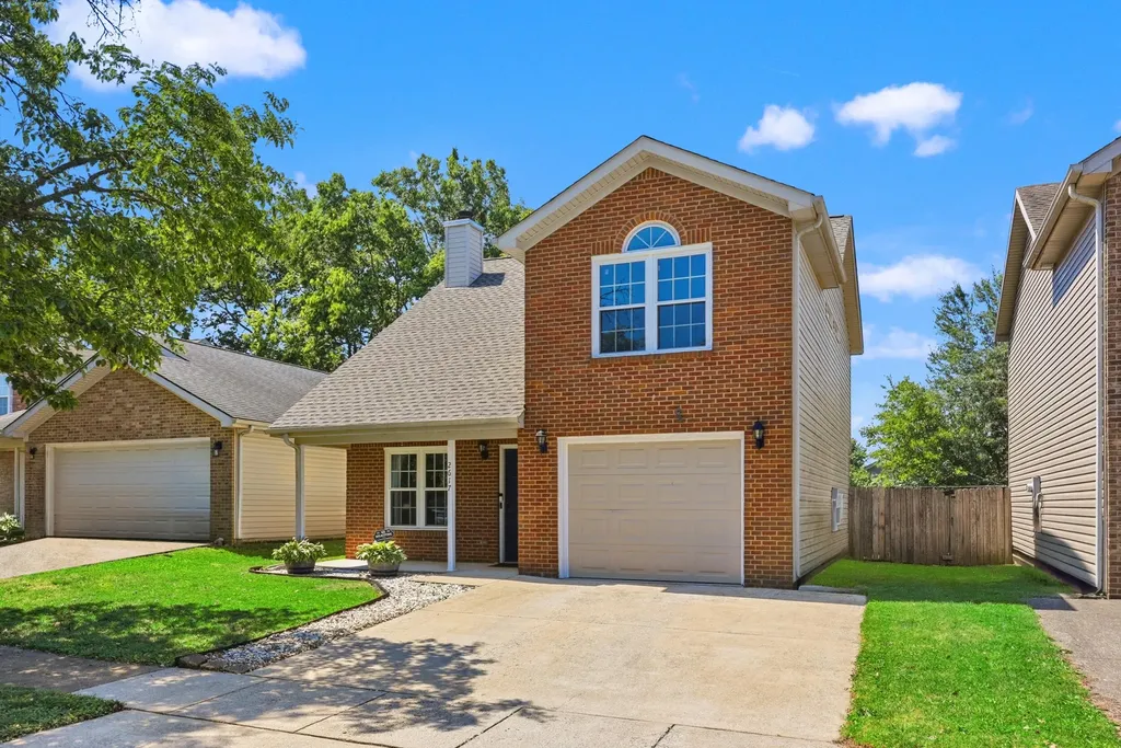 2617 Michelle Park Lexington KY 40511