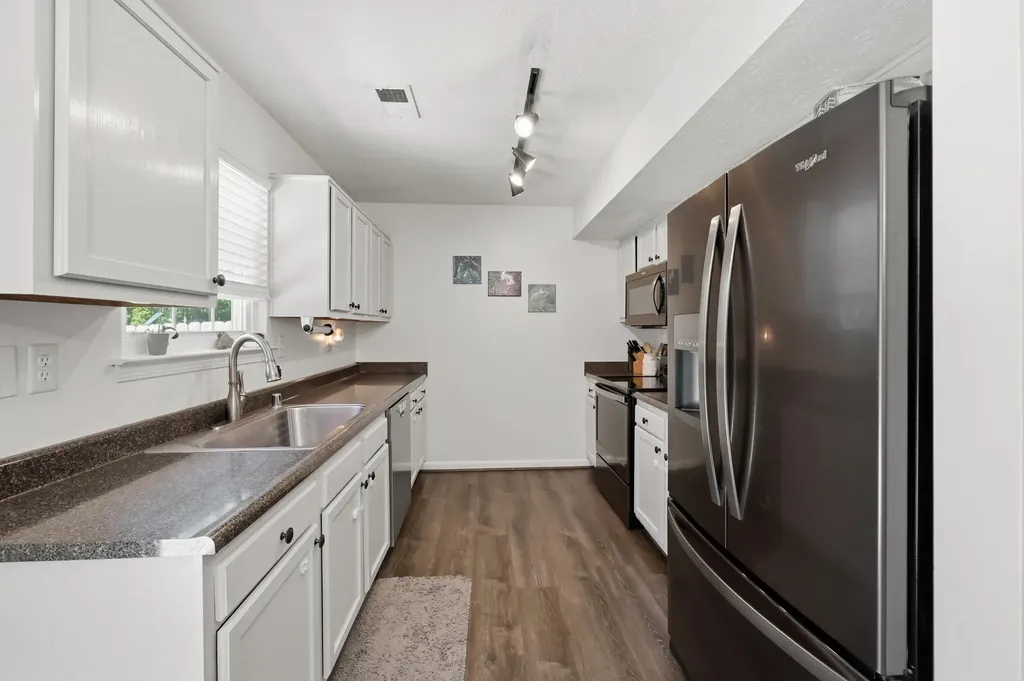 2617 Michelle Park Lexington KY 40511