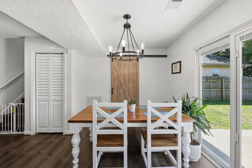 2617 Michelle Park Lexington KY 40511
