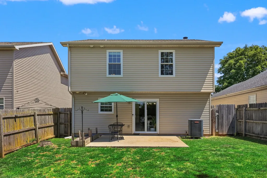 2617 Michelle Park Lexington KY 40511