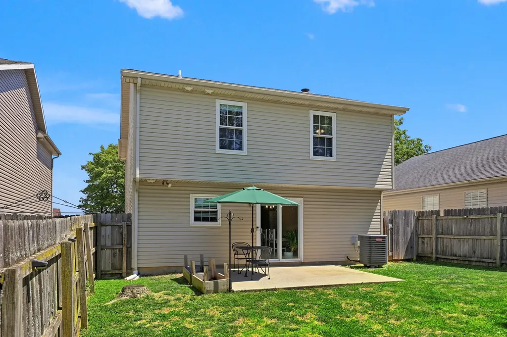 2617 Michelle Park Lexington KY 40511