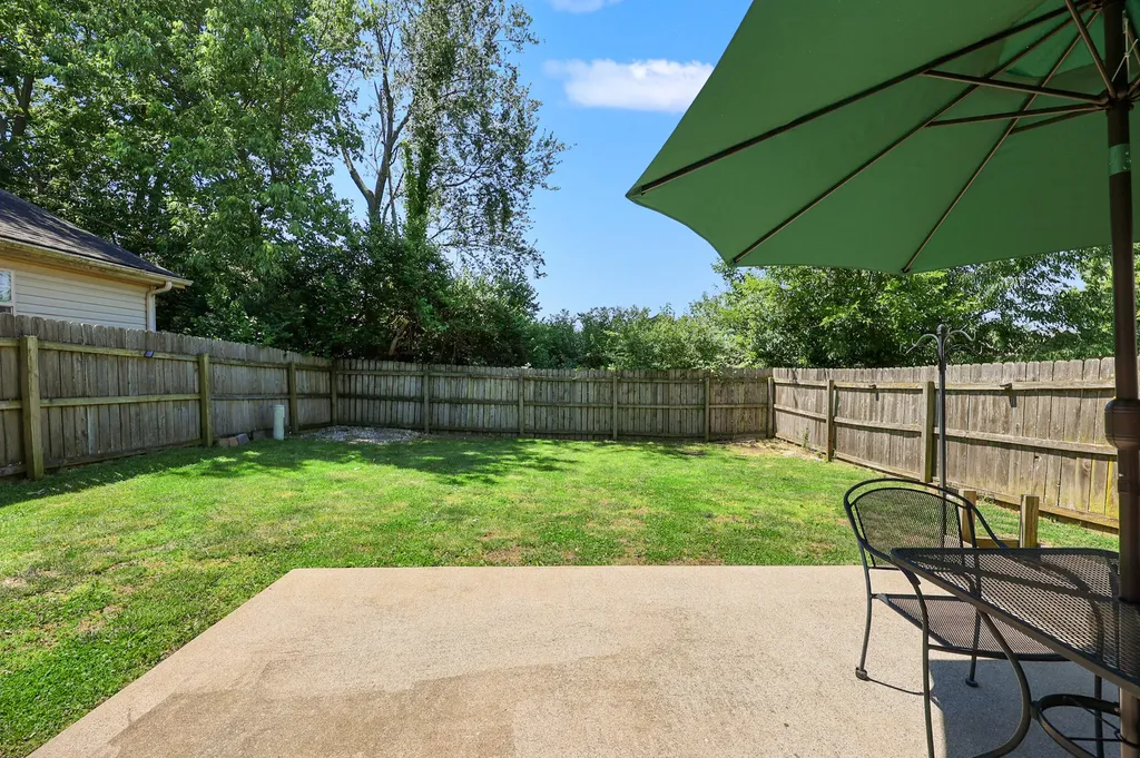 2617 Michelle Park Lexington KY 40511