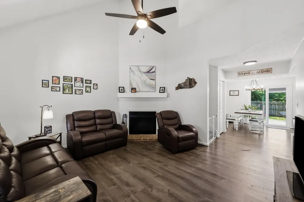 2617 Michelle Park Lexington KY 40511