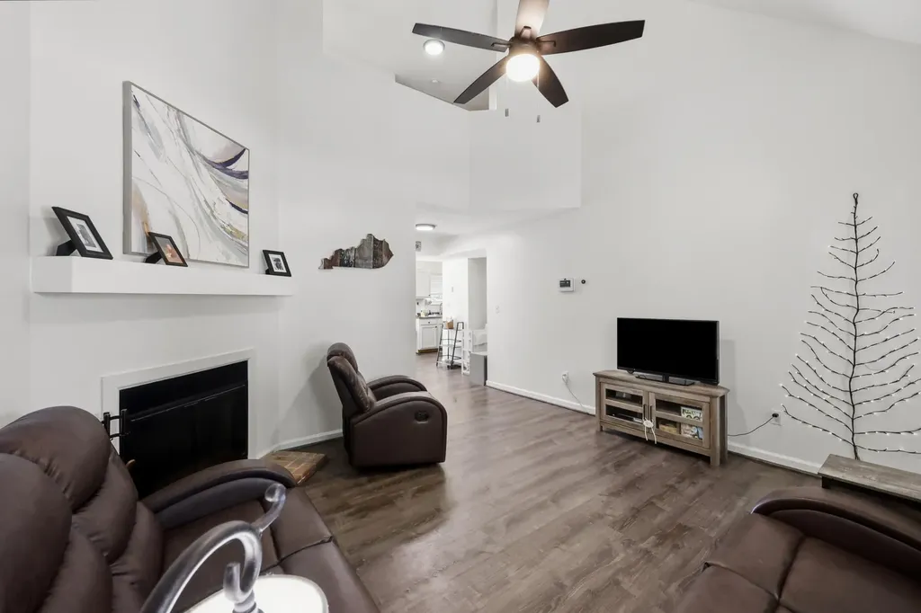 2617 Michelle Park Lexington KY 40511