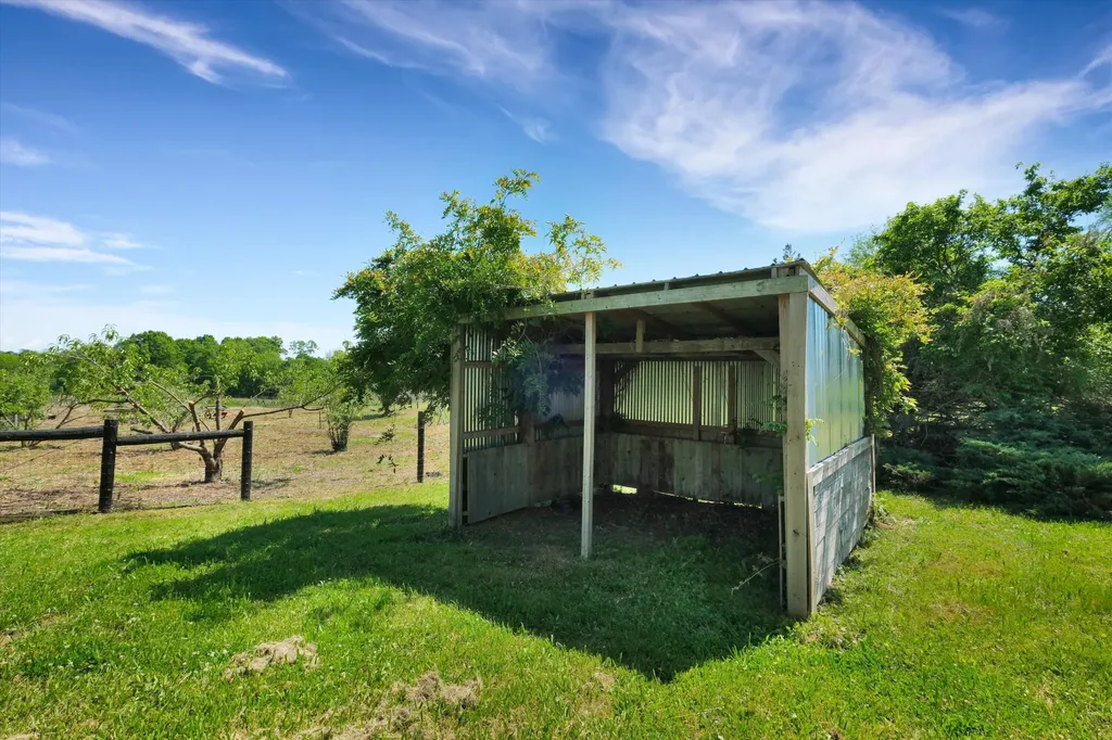 517 Aiken Road Shelbyville KY 40065