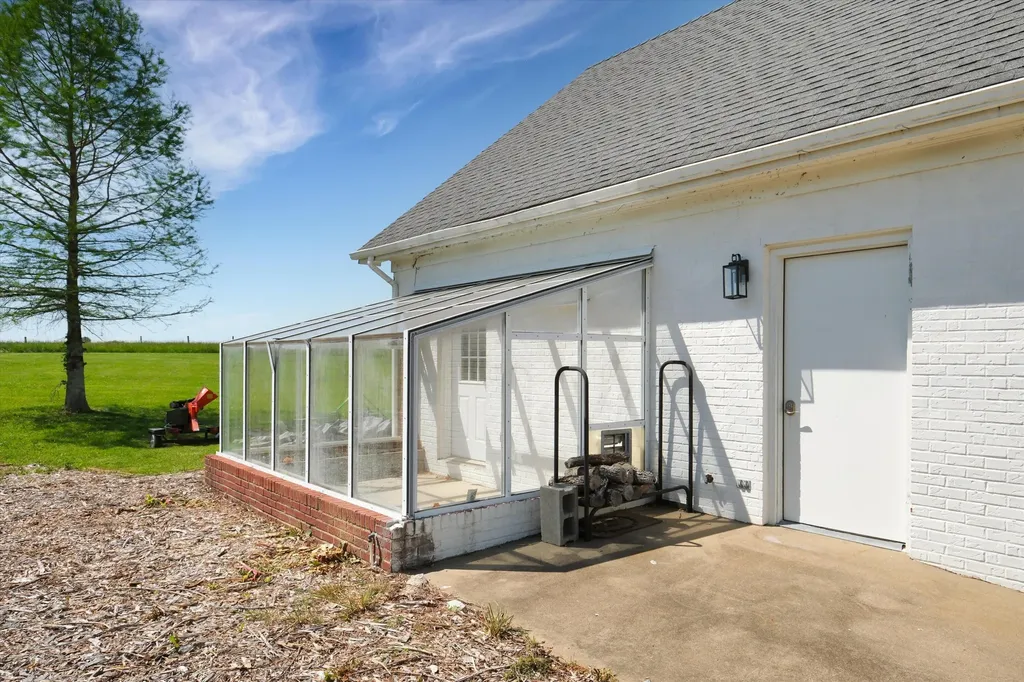 517 Aiken Road Shelbyville KY 40065