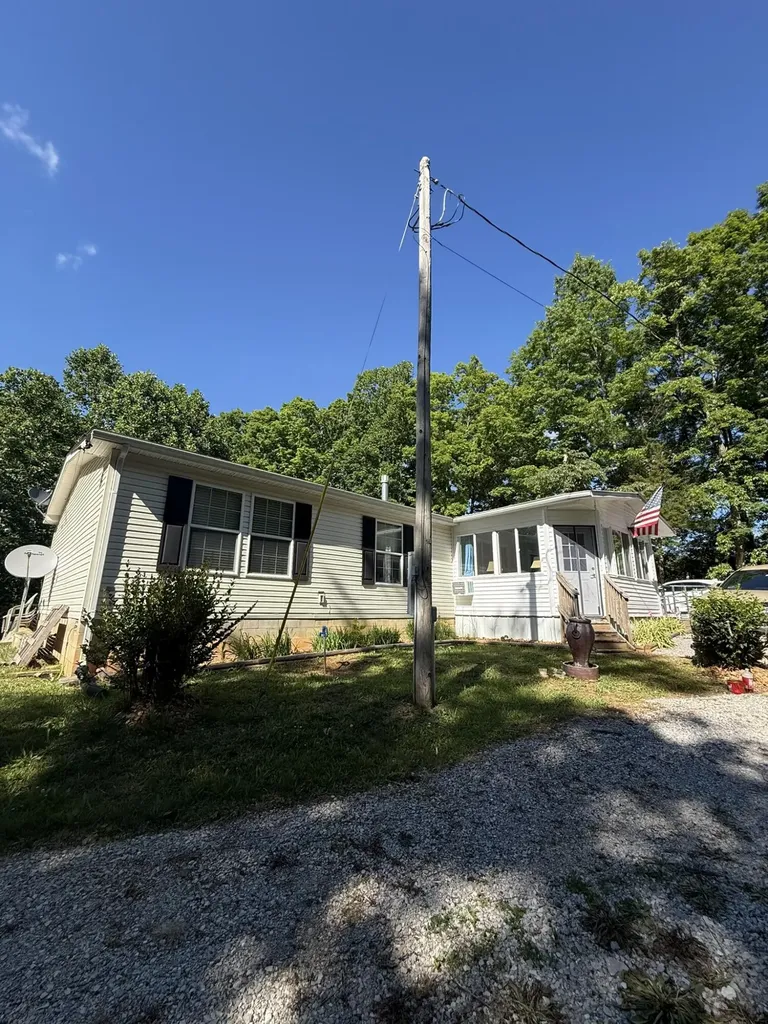 266 Carmel Lane Albany KY 42602