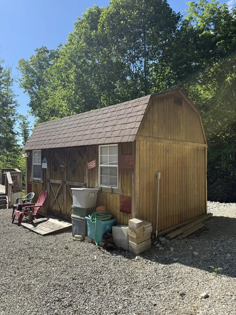 266 Carmel Lane Albany KY 42602