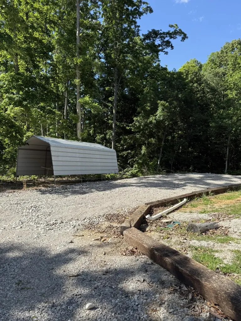 266 Carmel Lane Albany KY 42602