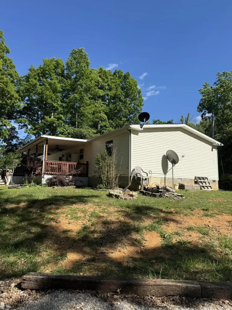 266 Carmel Lane Albany KY 42602