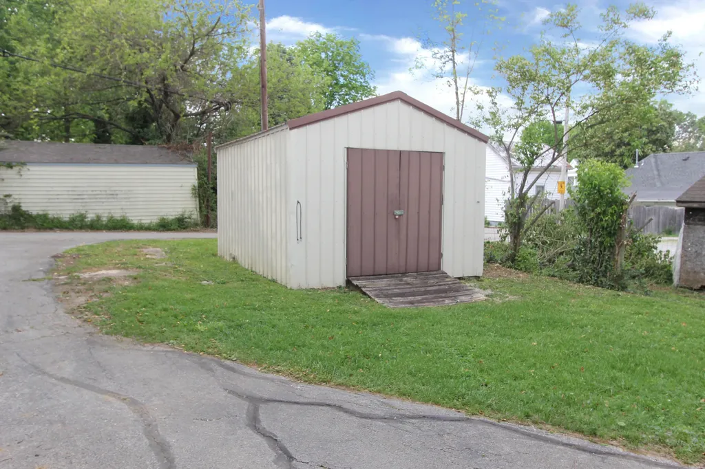 209 Boone Avenue Winchester KY 40391