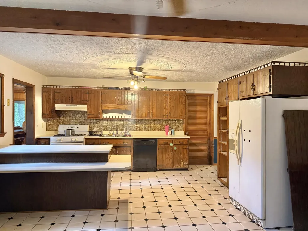1037 Geiger Lane Ashland KY 41101