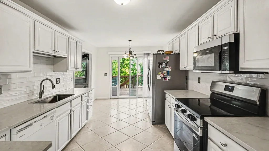 1001 Crimson Creek Drive Lexington KY 40509