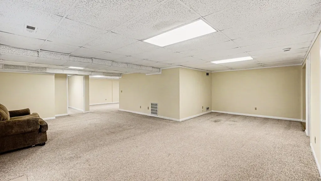 1001 Crimson Creek Drive Lexington KY 40509