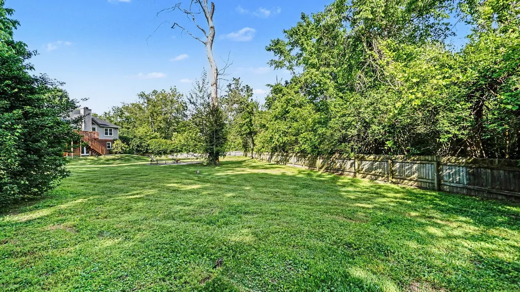 1001 Crimson Creek Drive Lexington KY 40509