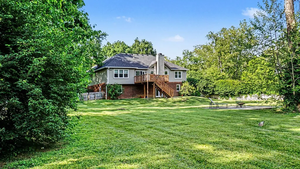1001 Crimson Creek Drive Lexington KY 40509