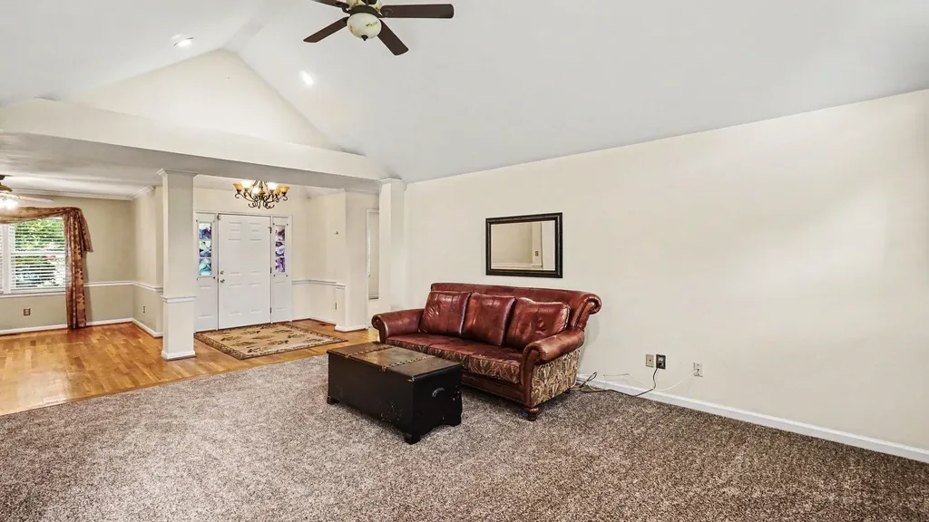 1001 Crimson Creek Drive Lexington KY 40509