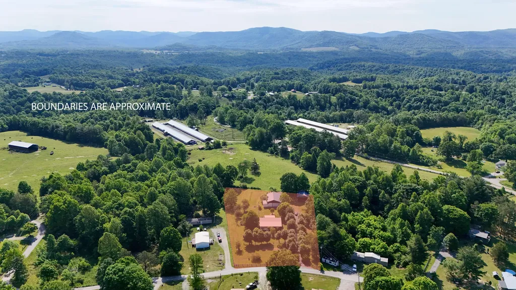 160 Dean King Road Pine Knot KY 42635