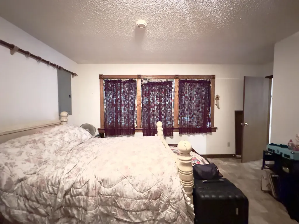 160 Dean King Road Pine Knot KY 42635