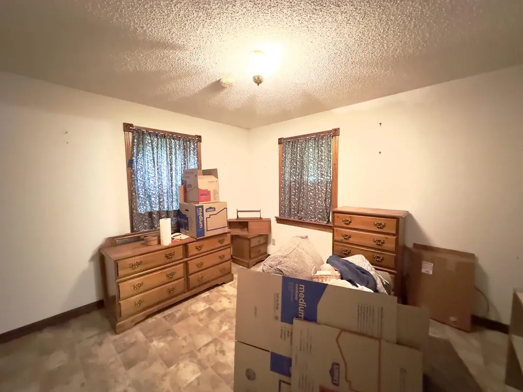 160 Dean King Road Pine Knot KY 42635