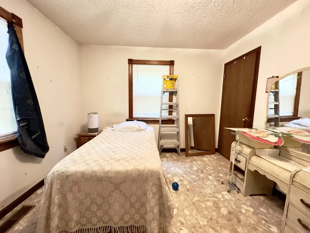 160 Dean King Road Pine Knot KY 42635